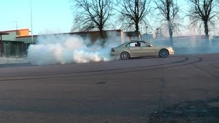 Straight Piped Mercedes E420 CDI Burnout [upl. by Wilkinson146]