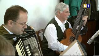 Schrammelmusik beim Heurigen Babler  Blum in Traiskirchen [upl. by Anaehr]