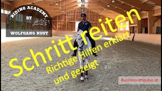 F3 Die Reiterhilfen und die Bewegung beim Schritt Reiten in Zeitlupe genau erklärt Pferde reiten [upl. by Ydnem]