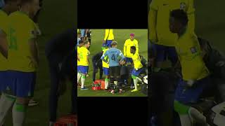 VEJA A CONTUSÃO DE NEYMAR NO JODO DO BRASIL CONTRA O URUGUAI [upl. by Eeznyl499]