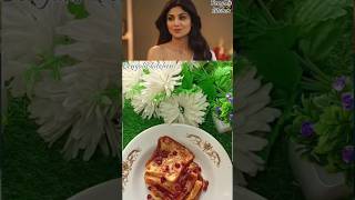 Shilpa Shettys Favourite French Toast🤤 frenchtoastshilpashettytoastsnacks shortsfeed ytshorts [upl. by Tsugua73]