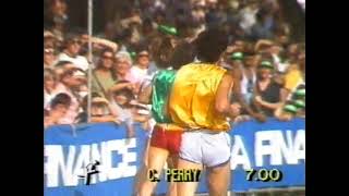 1982 Stawell Gift won by Chris Perry [upl. by Hildy]