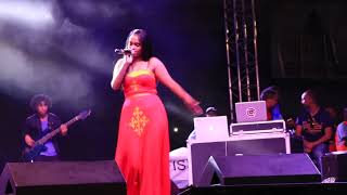 ሰላማዊት ዮሃንስ ኣብ መቐለ ዝደረፈቶ Selamawit Yohannes on Mekelle stage NEW 2018 [upl. by Ahsennod]