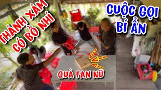 Bất Ngờ Thánh Xàm Được Fan Nữ Tặng Phần Quà Bí Ẩn Và Thứ Bên Trong Sẽ Làm Mọi Người Hết Hồn [upl. by Inanaup]