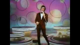 Engelbert HumperdinckquotGonna Build A MountainquotThe Engelbert Humperdinck Show 1970 [upl. by Ahrens519]