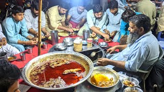 Street Food in Lahore  Ibrar Siri Paye Lohari Gate Lahore  Lahori Nashta  Lahori Siri Paye [upl. by Bibby]