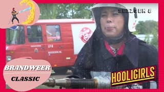 Hooligirls S08E03 Brandweer [upl. by Danit]