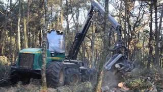 Harvester aan het werk in grenspark De Zoom  Kalmthoutse Heide [upl. by Coray]