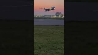 Kenya airline Dreamliner taking off nice viewtrending aviation4u automobile aviationnation [upl. by Nirehtak592]