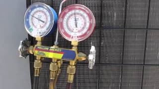 Purge your manifold gauges by thermalmedicscom [upl. by Corrianne]