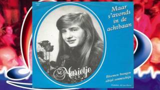 Marietje Verhoeven ♪ s Avonds in de Achtbaan ♫ [upl. by Aneek957]