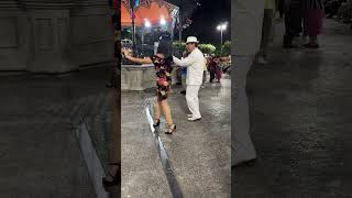 Una am ejecución iMPECABLE bailando mambo  danzón music famosos lapulgadealamo usa mexico [upl. by Hsirrehc499]