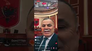 “N’kam do rri për të denoncu rrenat e juja”Deputeti Asllan Dogjani hyn live në TikTok gjatë seancës [upl. by Shaikh109]