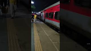 Poorva express departure Etawah jn 4 no platform [upl. by Ecile639]