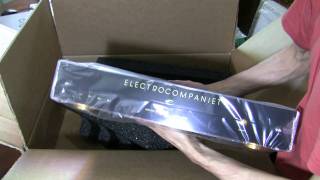 Electrompaniet ECD1 unboxing [upl. by Kantos]