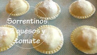 Hacer SORRENTINOS AMASADOS con PALOTE  2 QUESOS Y TOMATE SUPER SIN MAQUINA  Acqua Rosa Recetas [upl. by Corkhill231]