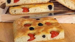 Focaccia con pomodorini e olive [upl. by Vilhelmina]