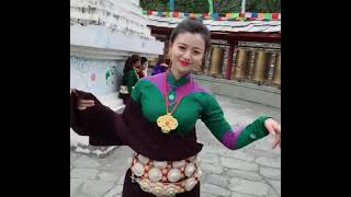 Tibetan Amdo Girls dance [upl. by Peckham]