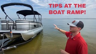 How to Properly Launch your PontoonTritoon at the Boat Ramp [upl. by Vaughn]