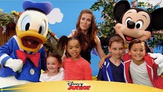 Musses Klubbhus dansar Fotbollsdansen  Disney Junior Sverige [upl. by Nelan749]