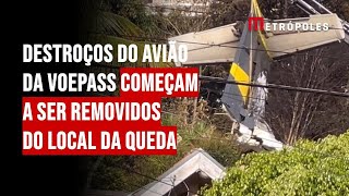 Destroços do avião da Voepass começam a ser removidos do local da queda [upl. by Trela]