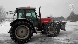 Massey Ferguson 6170 plogar tung besvärlig snö [upl. by Arriec]