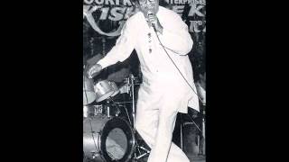 Kishore Kumar Live at Khandwa Aapni to jaisi taisi [upl. by Bowen]