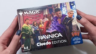 Unboxing a Ravnica Cluedo Edition [upl. by Halyak]