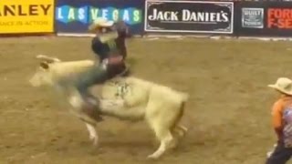 JB Mauney vs Crooked Face  8950 ● Campeão PBR Des Moines 2015 [upl. by Eahsel855]