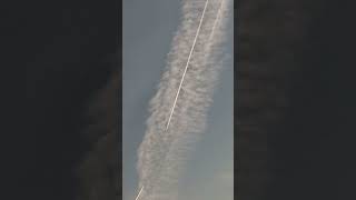 CHEMTRAIL CRAZINESS DAYS BEFORE THE ELECTION YOUVE NEVER SEEN THIS HAPPY TRAILS TO YOU [upl. by Stearn247]