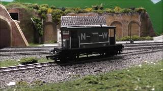 Bachmann Spiteful Brake Van Review [upl. by Koss]