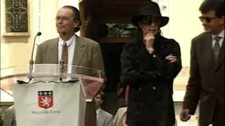 Michael Jackson in Lyon France 1997 news [upl. by Otilesoj]