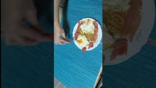 huevos rotos con jamón [upl. by Atiniv]