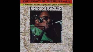 Snooks Eaglin ‎– The Legacy Of The Blues Vol 2  Whos Loving You Tonight [upl. by Eynaffit701]