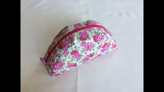 DIY Round Zipper Pouch  Makeup bag  Coudre un petit sac  Coser una pequeña bolsa 가방  バッグ [upl. by Ecyob660]