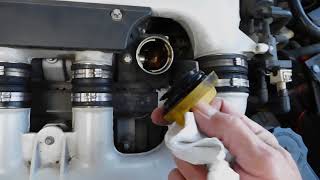 How your oil filler cap may cause poor fuel economy low MPG [upl. by Cavill]