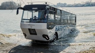 Ein Bus geht baden  Mit dem Hafencity Riverbus auf Stadtkreuzfahrt [upl. by Woods]