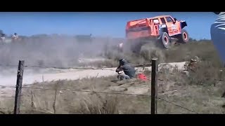 DAKAR  ESPECTACULAR SALTO de ROBBY GORDON [upl. by Almund]