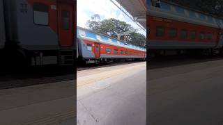 Paschim SF Express Skipp Bilimora Junction train indianrailways [upl. by Islehc]