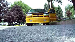 Yellow quotHeatquot edition s10 xtreme V6 5000k HID high beams 6000k HID low beams [upl. by Rebeca]