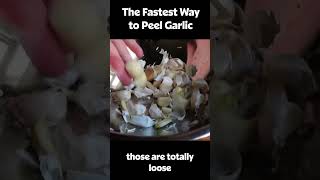 The Fastest Way to Peel Garlic 20 Cloves In 20 Seconds [upl. by Anelegna]