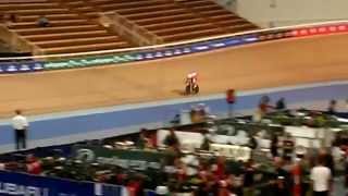 Matt Glaetzer Flying 200m Adelaide Superdrome 2013 [upl. by Arihsaj]