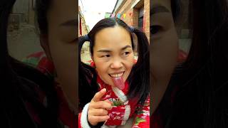 A rubber tongue 🤣 New Viral Gadget Smart Appliances Kitchen Utensils Home Inventions shorts [upl. by Orhtej527]