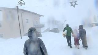 2012 Spaziergang auf den eingeschneiten Straßen von Galtür [upl. by Weiser]