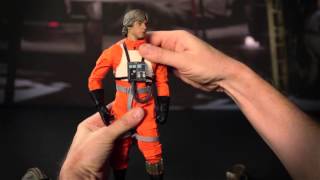 Sideshow Collectibles  Sixth Scale Figure  Luke Skywalker Red Five Xwing Pilot [upl. by Amaryl]