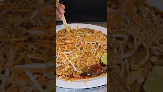 Pad Thai Rice Noodles amp Chicken [upl. by Emlin884]