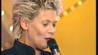 Gitte Henning  HQ  Lass mich heute nicht allein  03101999  Die goldene Stimmgabel [upl. by Lotsirb]