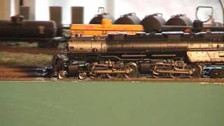 Athearn Nscale Challenger wTsunami Sound [upl. by Eniortna]