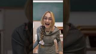 A scuola i buoni propositi Vs Realtà 🤣 humor backtoschool tiktok perte comedy [upl. by Yeargain]