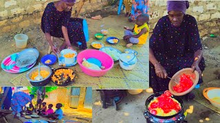 AFRICAN VILLAGE LIFECOOKING VILLAGE FOOD FOR LUNCHGRANDMOTHER COOKING 🌴🇰🇪 [upl. by Tiffa]